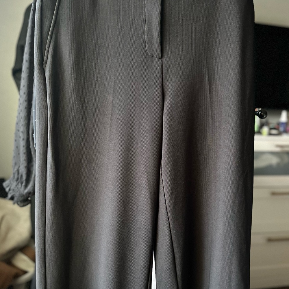 Amanda & Chelsea Elegant Black Straight Leg Trousers